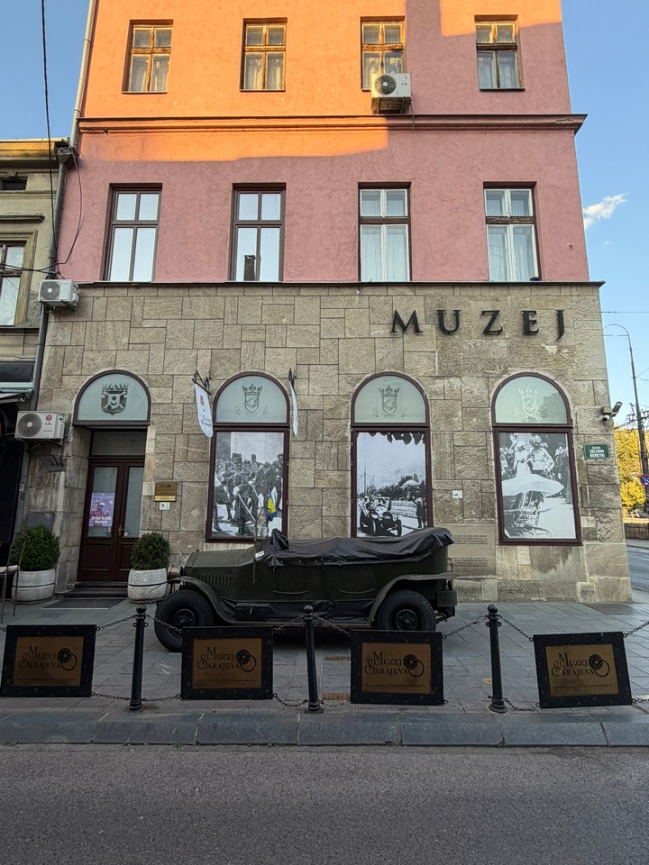 Bosna a Hercegovina - Múzeum Sarajeva